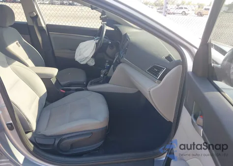 2017 Hyundai Elantra Se z USA, uszkodzony, nr VIN 5NPD84LF6HH087760